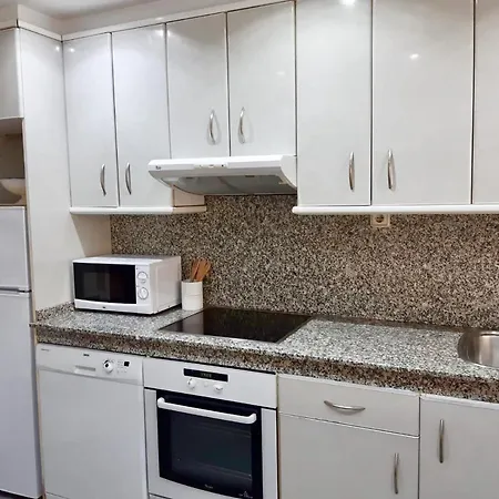 Berabera,parking Free,2wc,terraza,aire Acond,auto Checkin