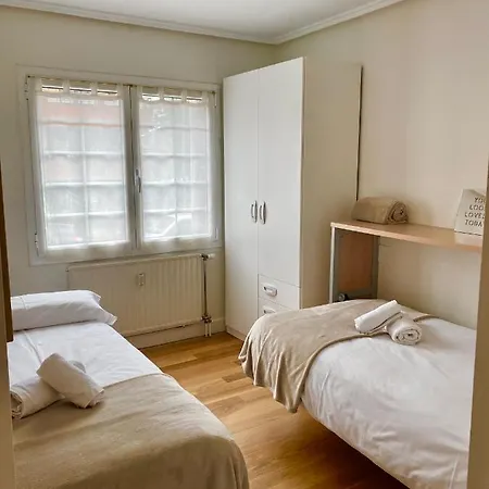 아파트 Berabera,parking Free,2wc,terraza,aire Acond,auto Checkin *