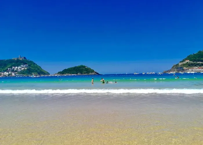 Apartament Berabera,parking Free,2wc,terraza,aire Acond,auto Checkin